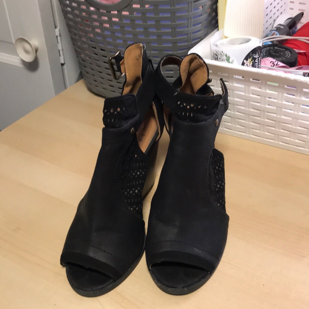Streetwear Society Black Cut-Out Heels